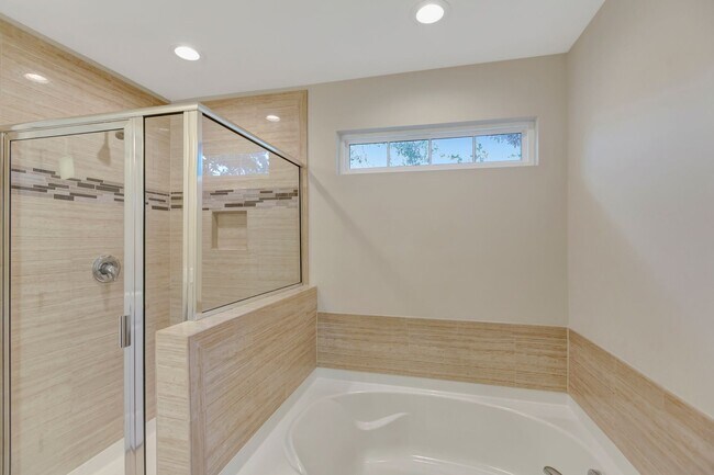 Building Photo - Welcome to Filbin Creek — North Charleston...