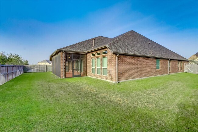 Building Photo - 23319 Tirino Shores Dr