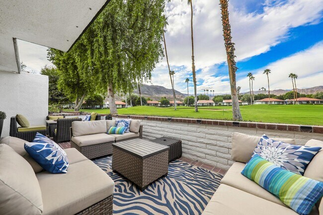 Building Photo - 27 Cll Encinitas