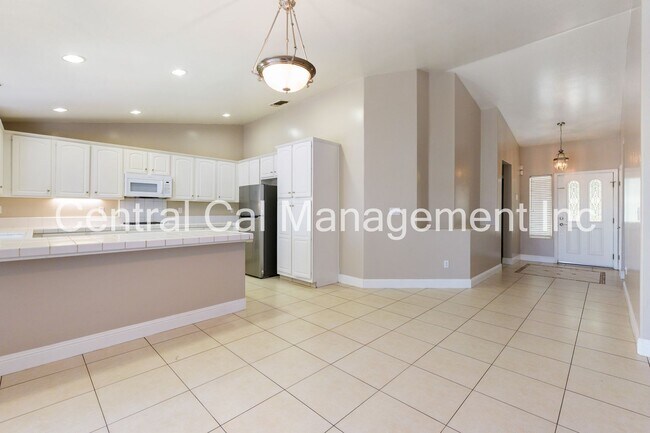 Building Photo - 12708 Beechfield Dr