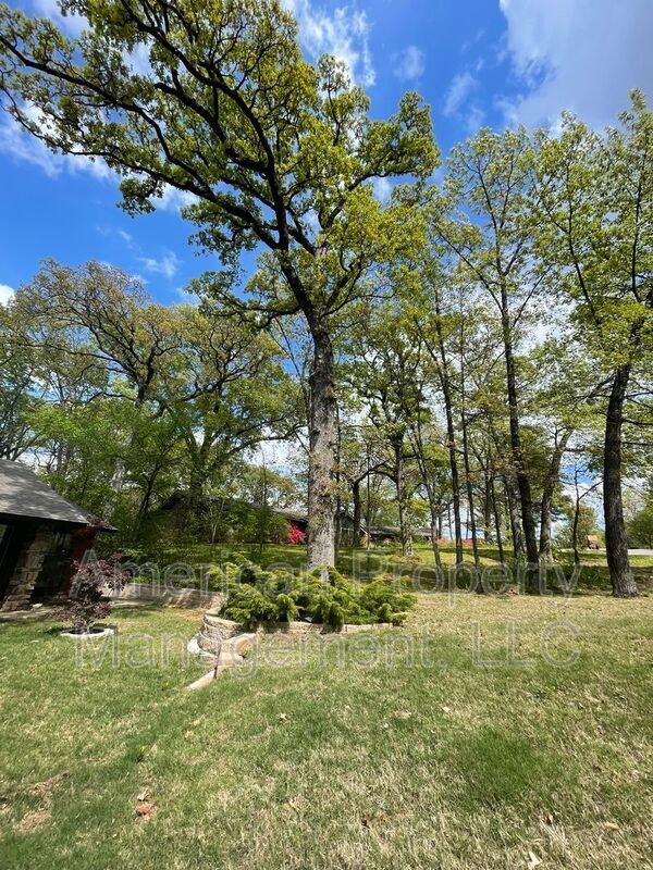 Building Photo - 3711 E 108th St