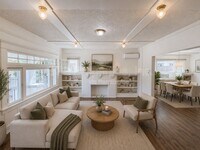 Building Photo - 860 W 56th St