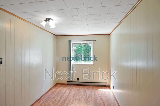 Building Photo - 11545 26th Ave NE