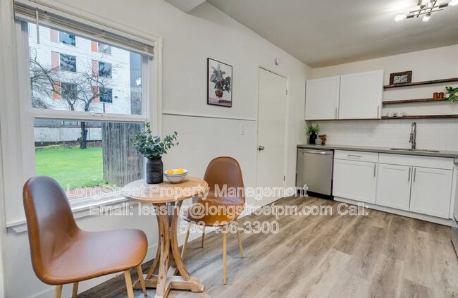 Building Photo - 3315 SE 127th Pl