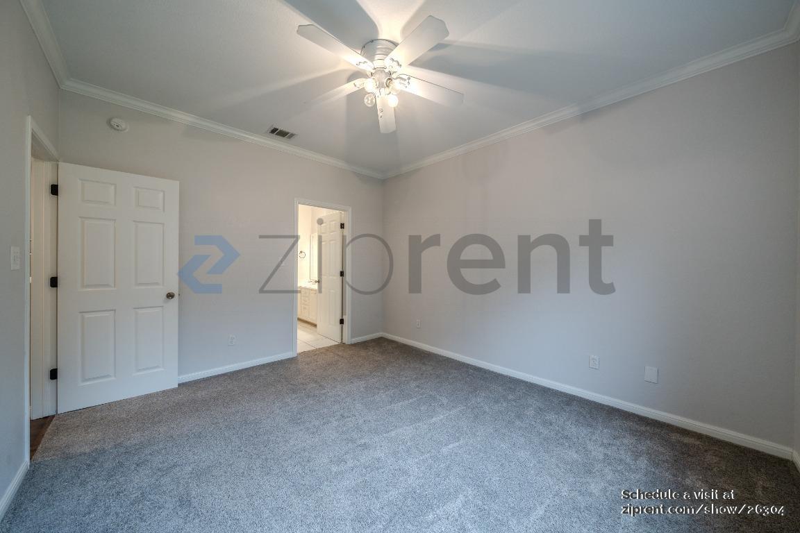 Building Photo - 7501 Shadowridge Run