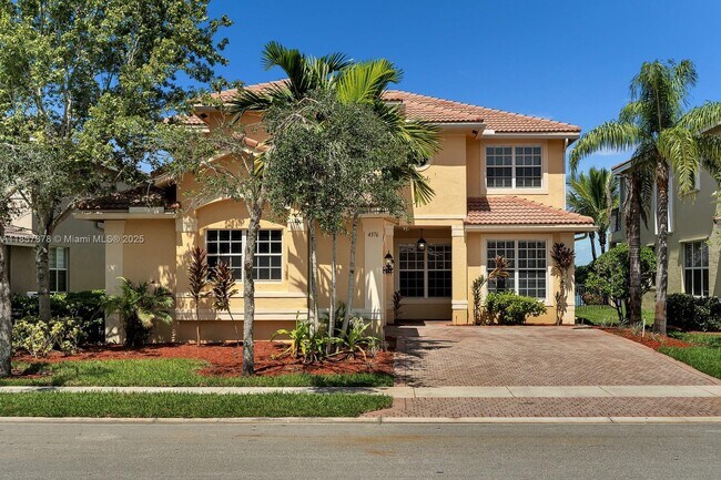 Building Photo - 4376 SW 179th Way