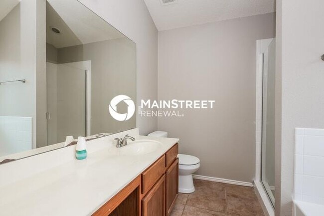 Building Photo - 3 Bedroom Pet-Friendly Home in Fort Worth,...