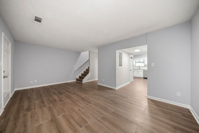 Building Photo - 5861 Dunn Rd