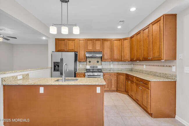 Building Photo - 20 Mulberry Ln