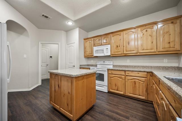 Building Photo - 1449 Elkford Ln