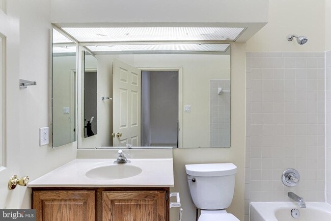 Building Photo - 6388 New Haven Ct