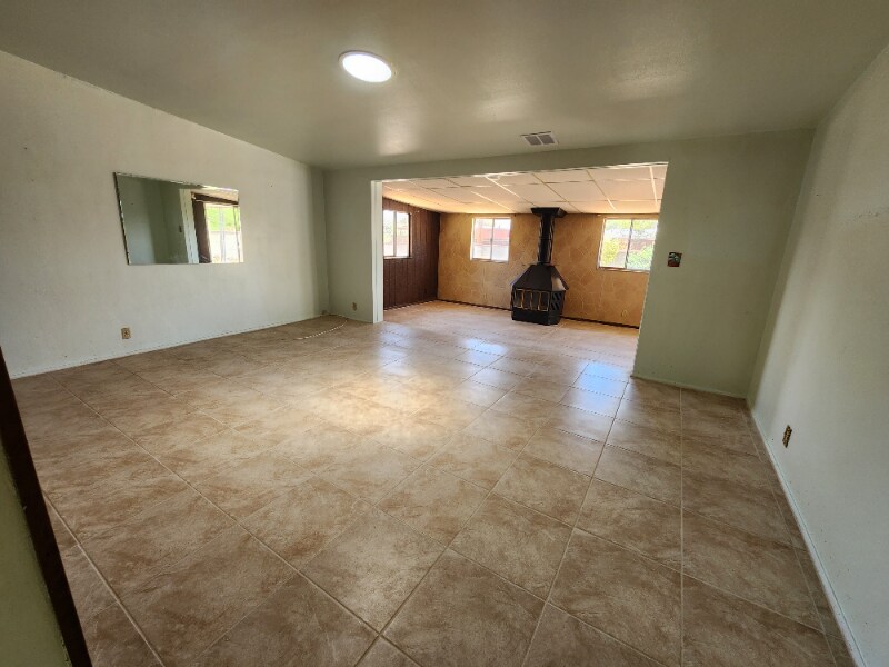 Building Photo - 7202 E Beverly Dr