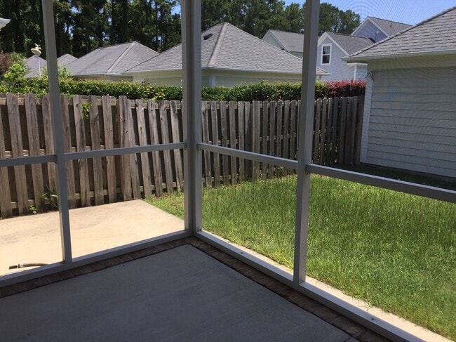 Building Photo - 3 Bedroom 2.5 Bath Townhouse in Eaglewood Retreat - James Island