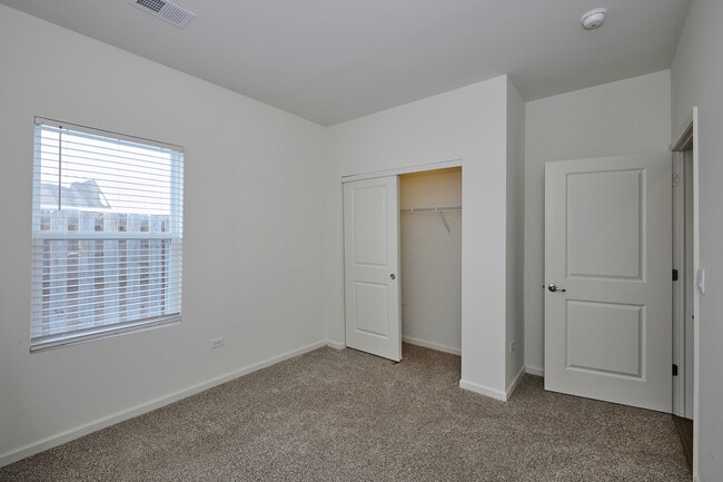 Building Photo - 1179 Woodlily Ln