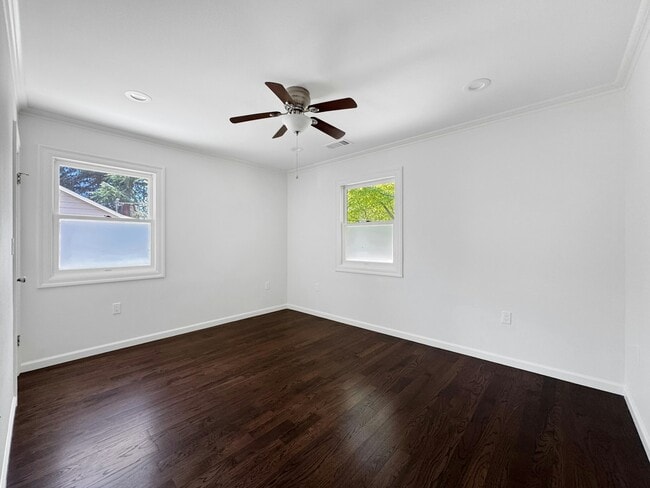 Building Photo - 445 Alviso St