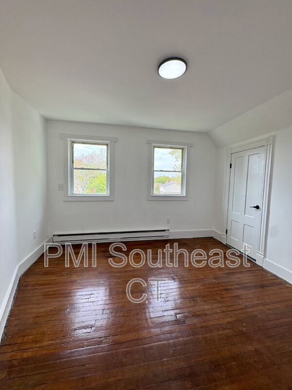 Building Photo - 7 Griswold Ct