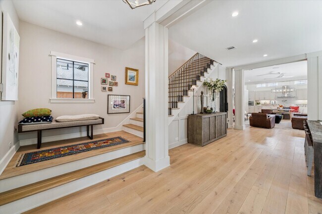 Building Photo - 1136 Woodland St