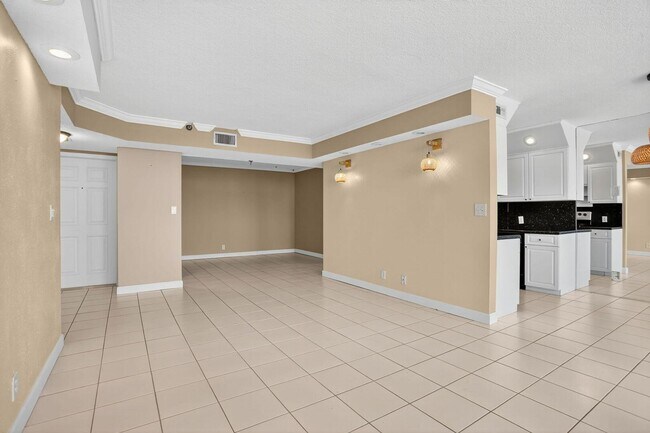 Building Photo - 1500 N Ocean Blvd