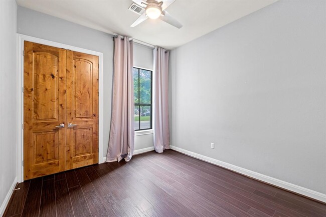 Building Photo - 4536 Berkman Dr
