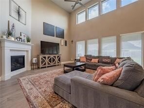 Building Photo - 3703 Canyon Dr