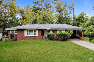 Building Photo - Charming Home in Columbia