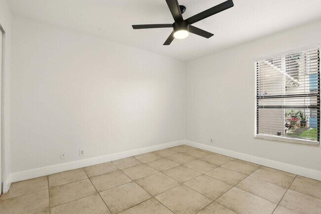 Building Photo - 1520 Windorah Way