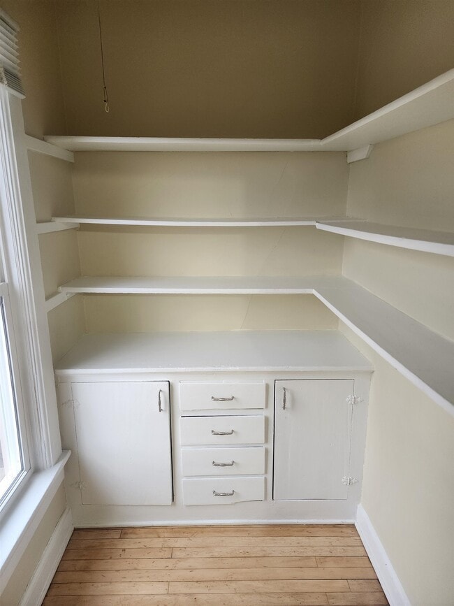 Building Photo - 2122 Rusk St