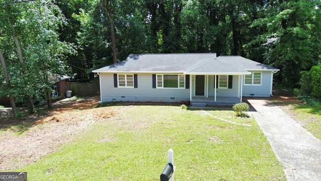Building Photo - 204 Mathews Cir SE