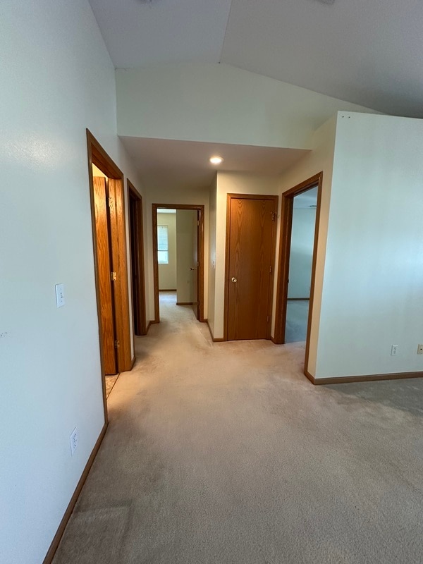 Building Photo - 6601 Creekside Dr NE