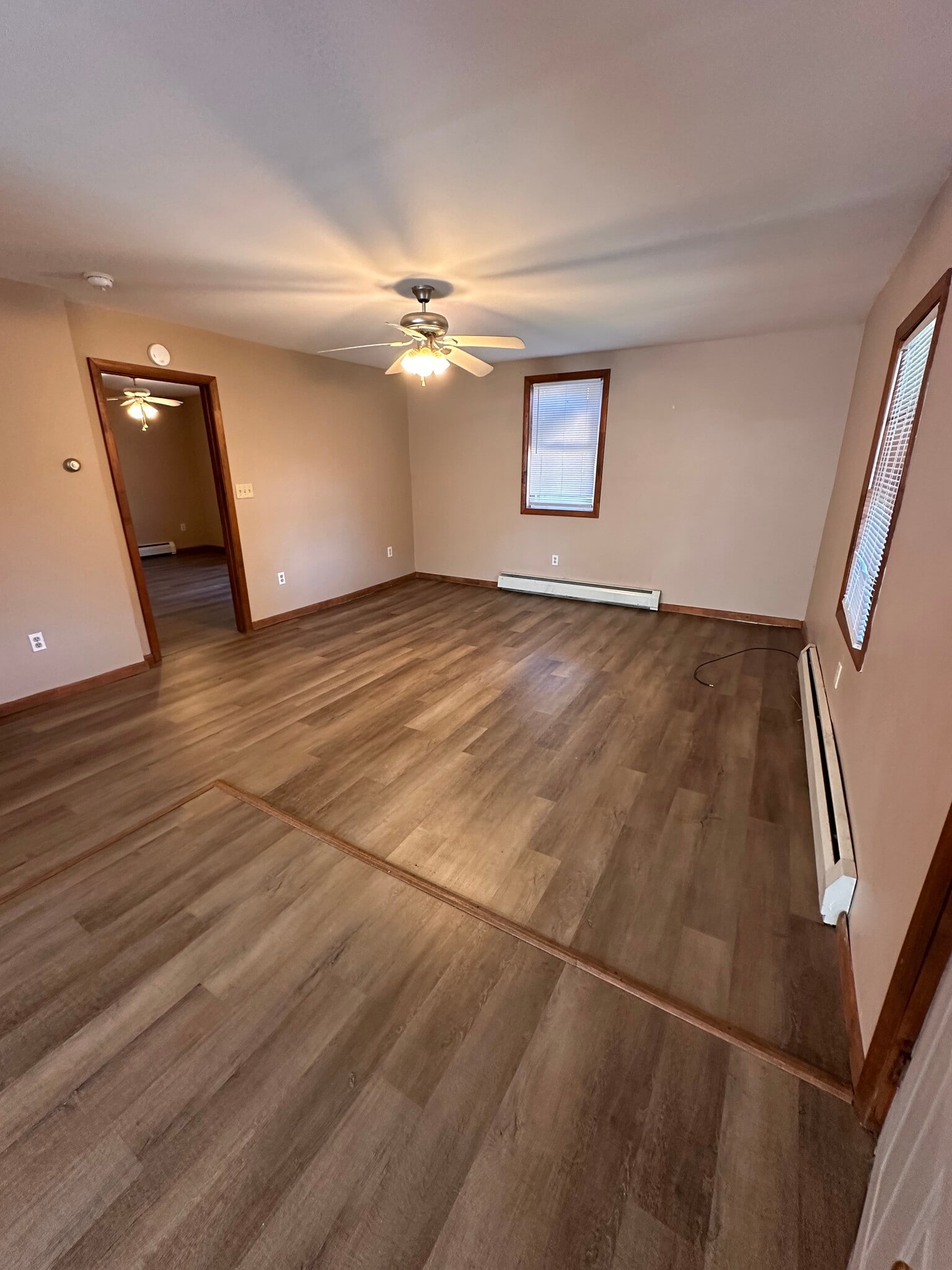 Building Photo - 117 Short St