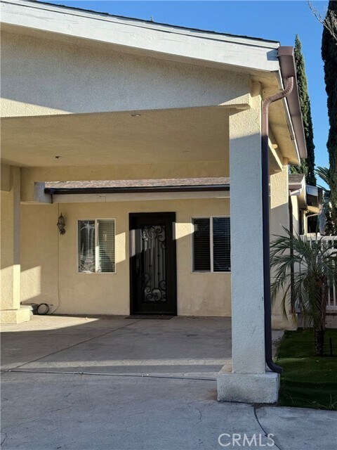 Primary Photo - 13240 Archwood St