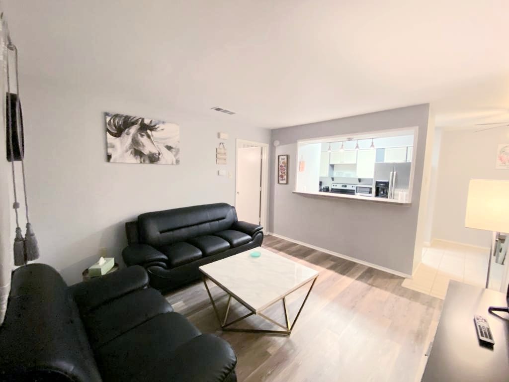 Building Photo - 6900 Skillman St