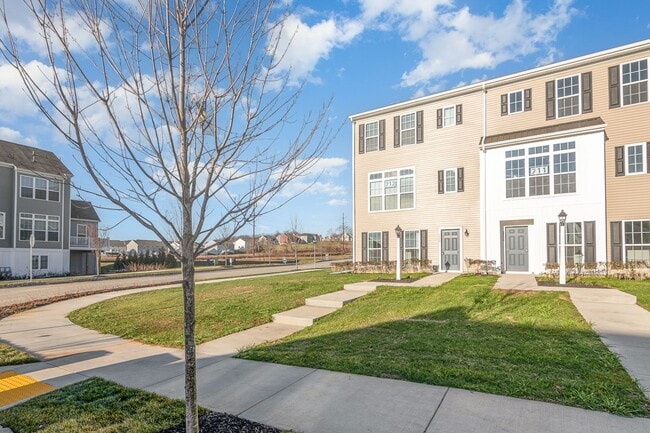 Building Photo - 3246 Parade St