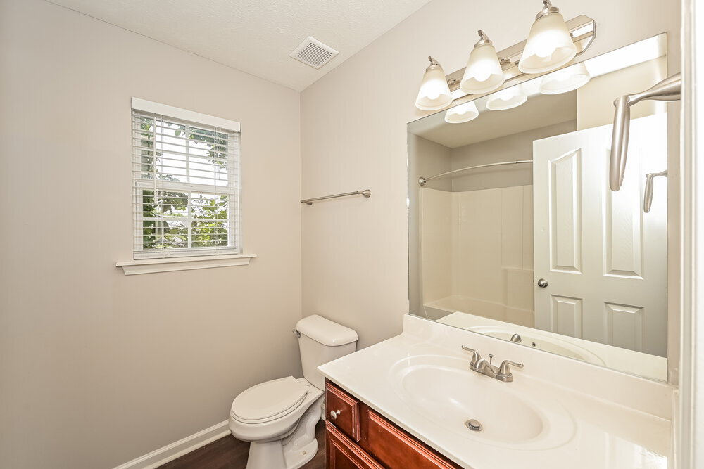 Building Photo - 8632 Lawson Dr
