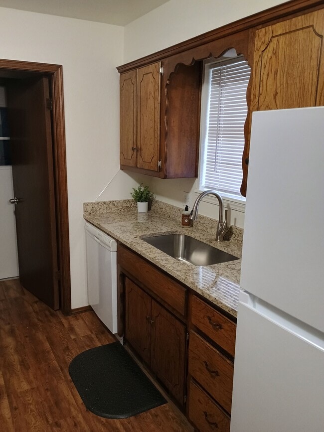 Building Photo - 9101 S Winston Way