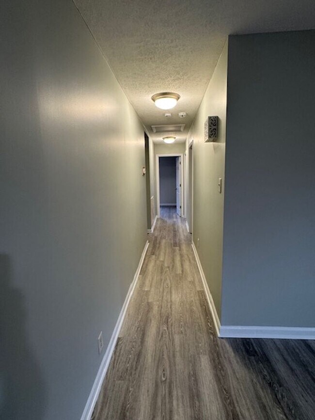 Building Photo - 1506 Scotty Dr