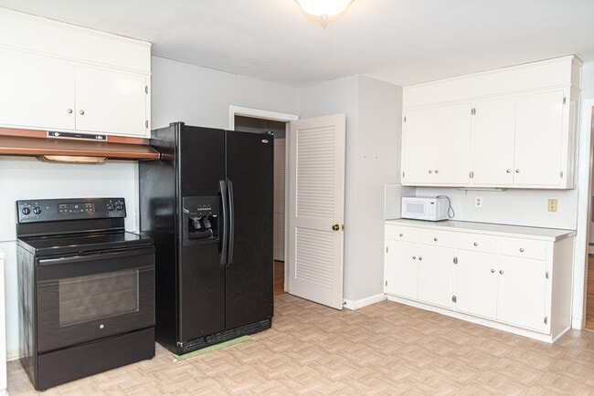 Building Photo - 116 N Union Ave