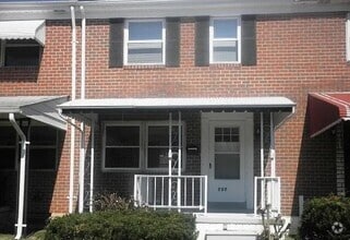 Building Photo - 757 Lannerton Rd