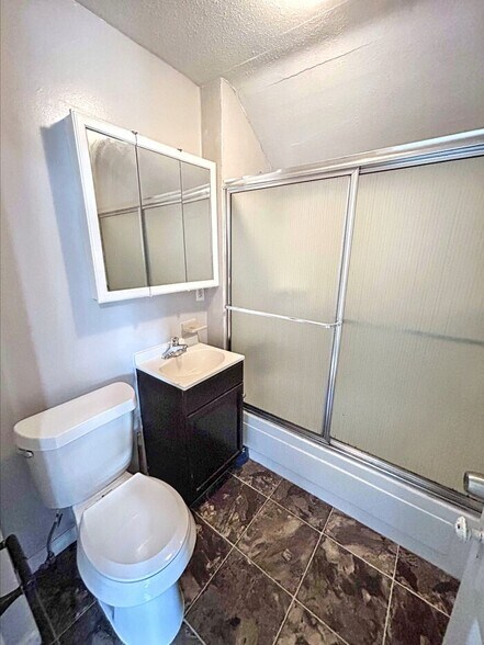 Building Photo - 3295 W 46th St