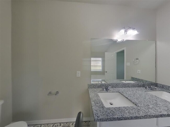 Building Photo - 318 Annatto Ln