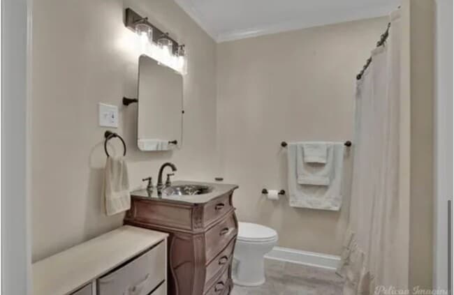 Building Photo - Coming Soon In Broadmoor!!