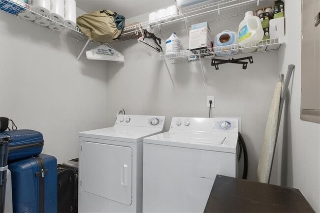 Building Photo - 3111 Alston Dr