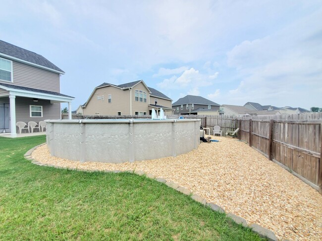 Building Photo - Gorgeous Home In Turnberry Subdivision