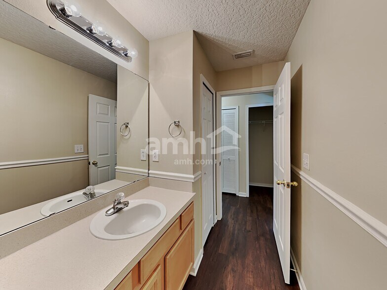 Building Photo - 13895 Wild Hammock Trl