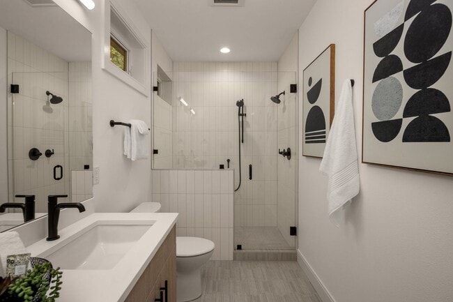 Building Photo - 2bd/3ba Kirkland Home