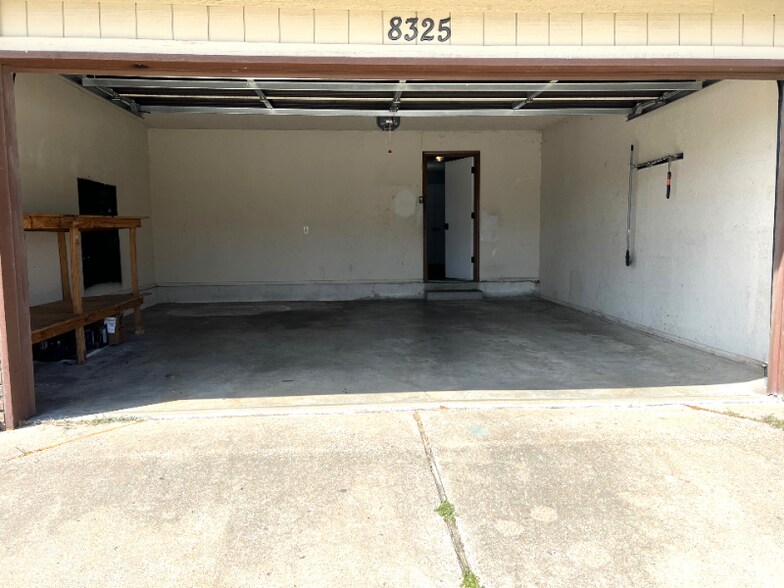Building Photo - 8325 E 65th St