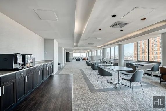 Building Photo - EAST 95 STREET