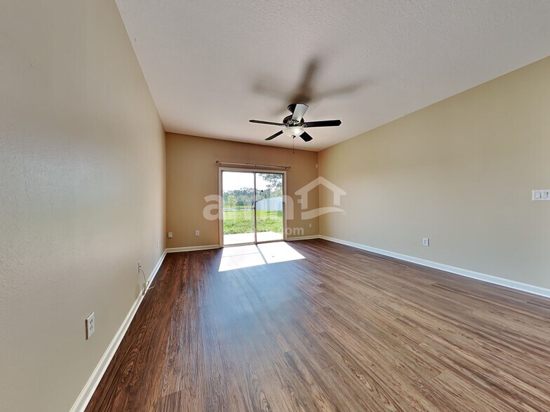 Building Photo - 655 Sunny Stroll Dr