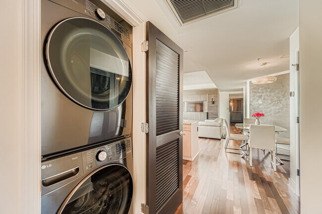 Building Photo - 675 President St