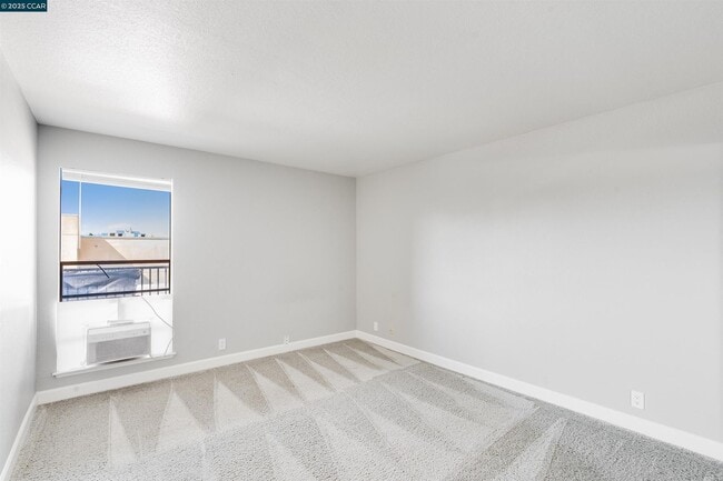 Building Photo - $500 off First Month's Rent for this updat...